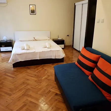 43 улица „хан крум“ Apartment *